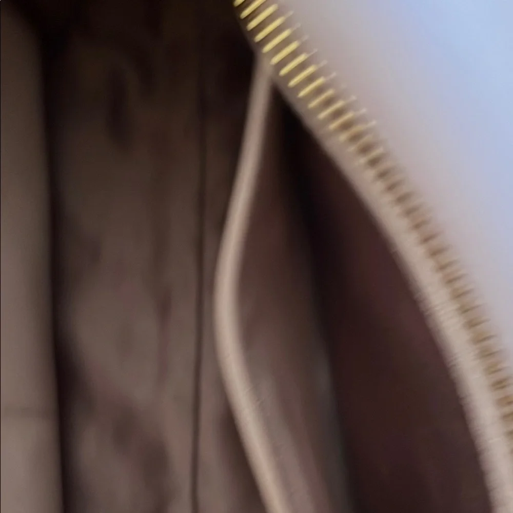 MIU MIU PINK QUILTED BAG EUC - Picture 11 of 16